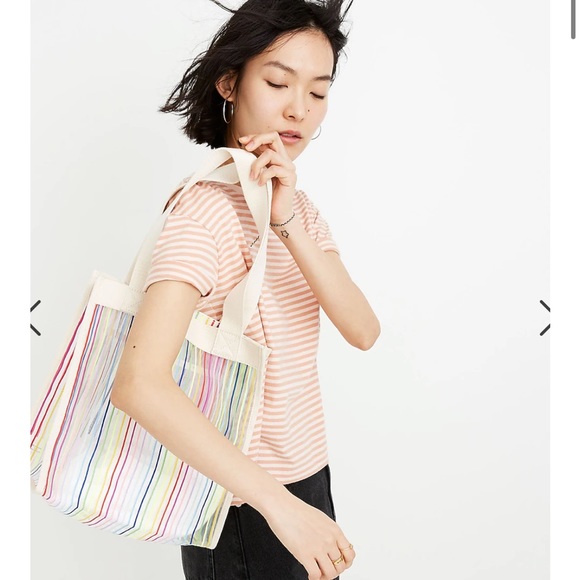 Madewell 
The Netting Tote Bag in Rainbow Stripe brand new - Picture 1 of 5
